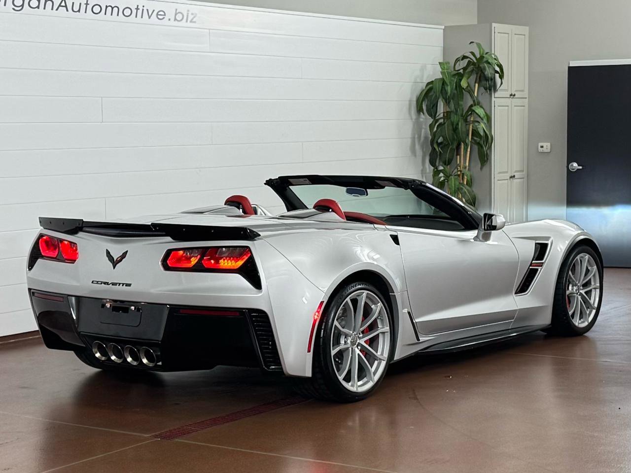 Used 2019 Chevrolet Corvette Grand Sport image 3