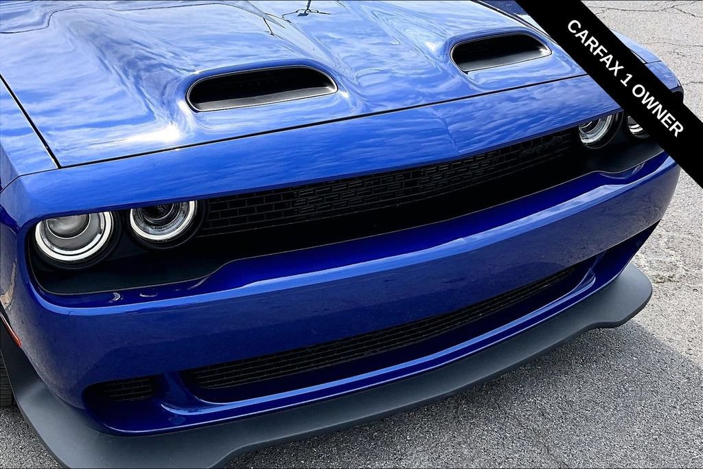 Used 2022 Dodge Challenger SRT Hellcat w/ SRT Black Package RWD image 31