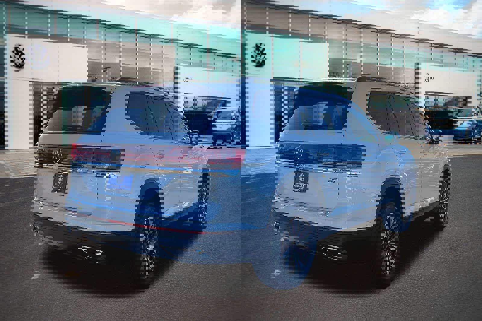 New 2026 Volkswagen Atlas SE image 5