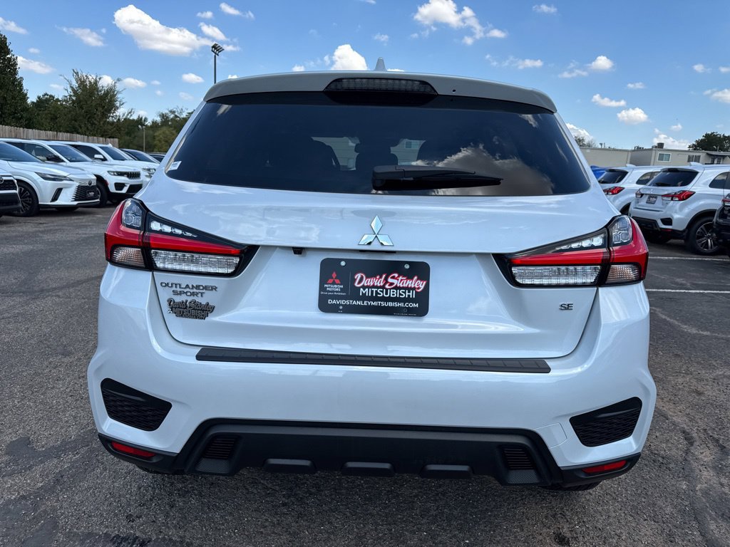New 2027 Mitsubishi Outlander Sport SE FWD image 5