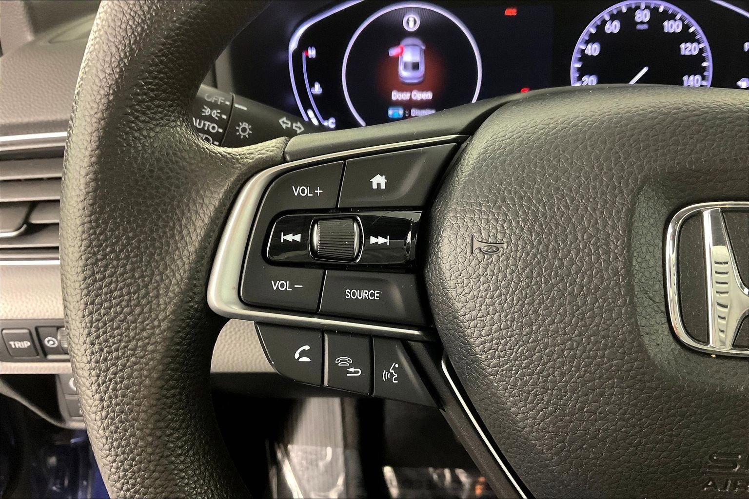 Used 2018 Honda Accord LX image 11
