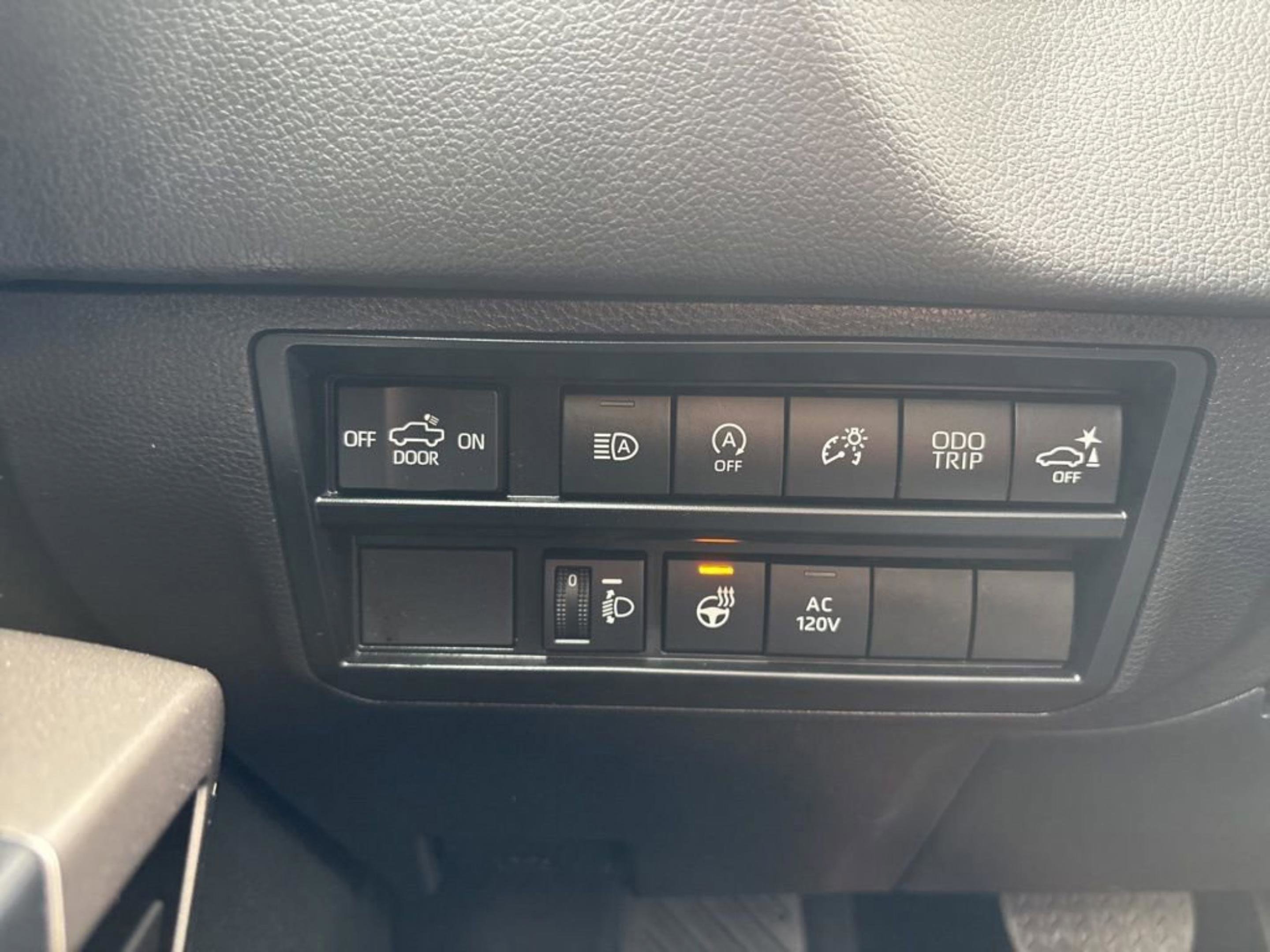 Used 2024 Toyota Tundra Limited w/ Power Package AWD/4WD image 25