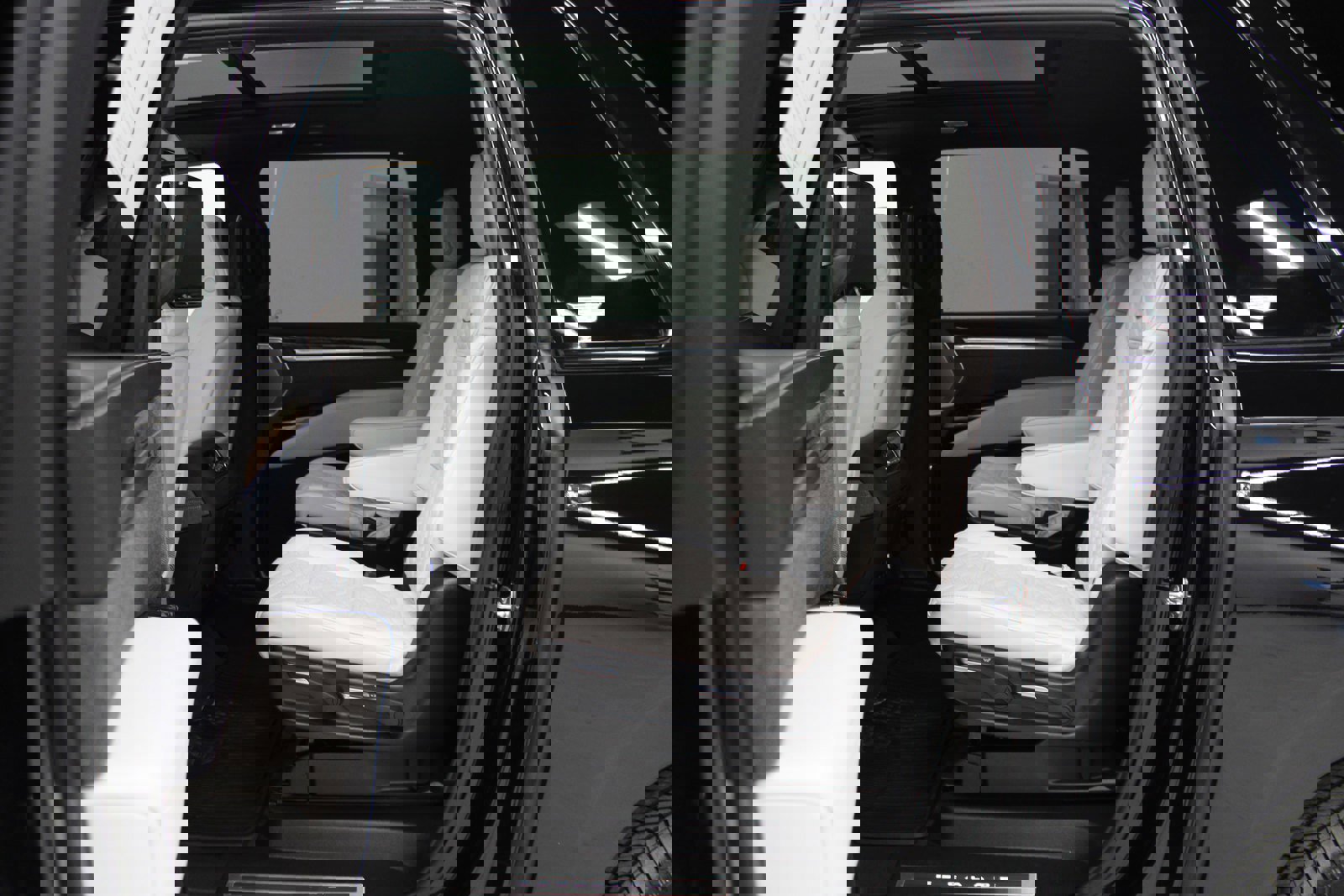 Certified 2025 Cadillac Escalade ESV Sport Platinum image 51