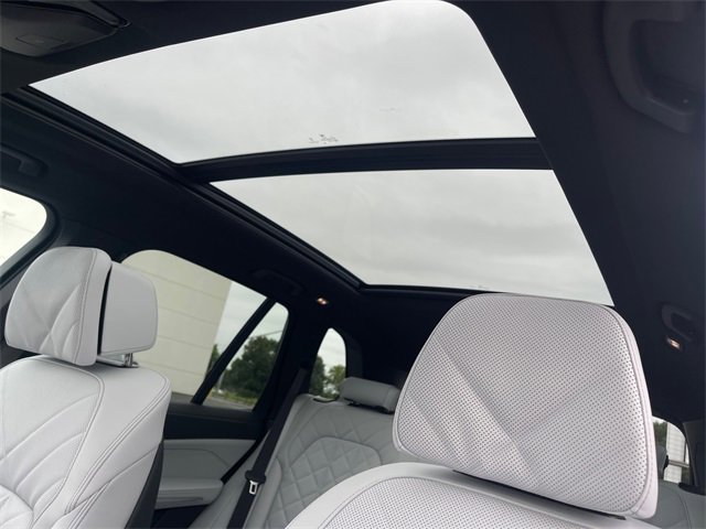 New 2026 BMW X5 xDrive40i w/ M Sport Package image 18