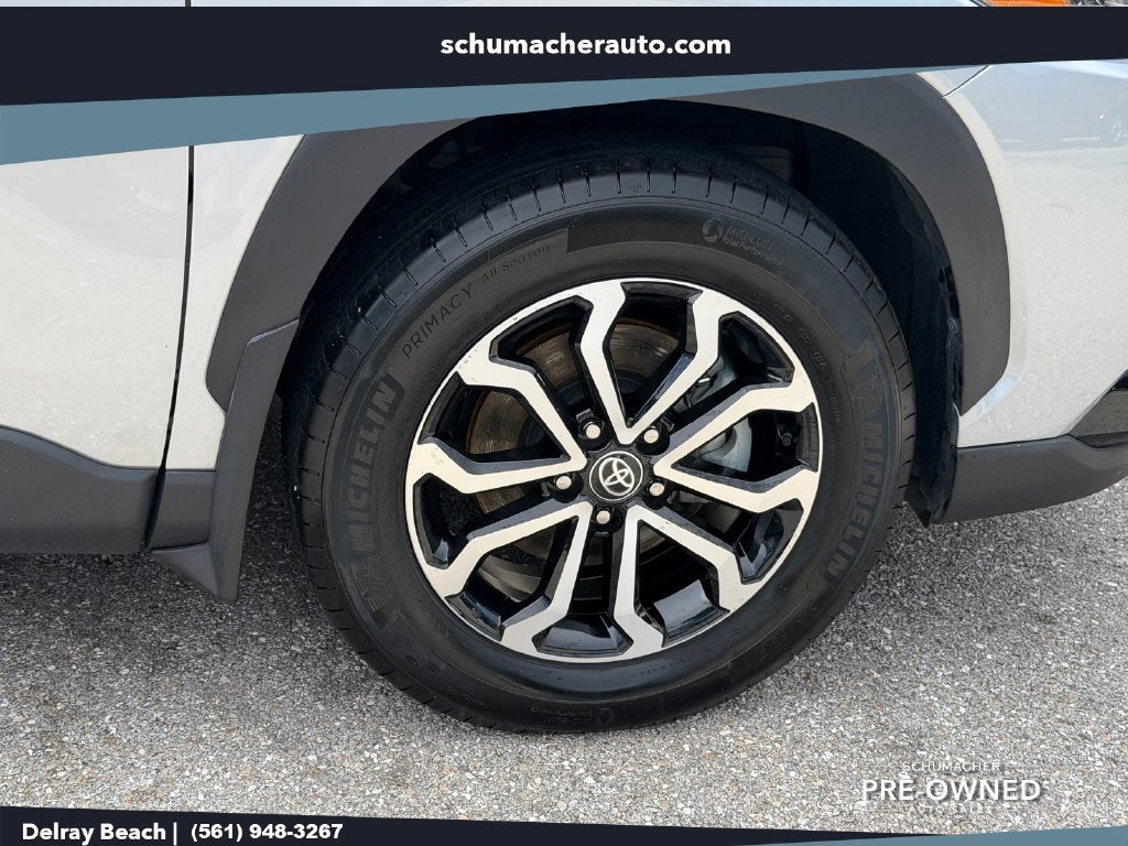 Used 2024 Toyota Corolla Cross AWD Hybrid w/ Moonroof Package image 9