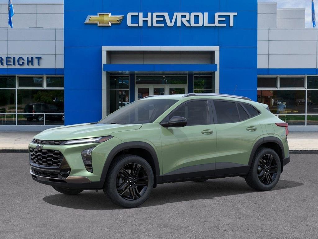 New 2026 Chevrolet Trax ACTIV FWD image 2