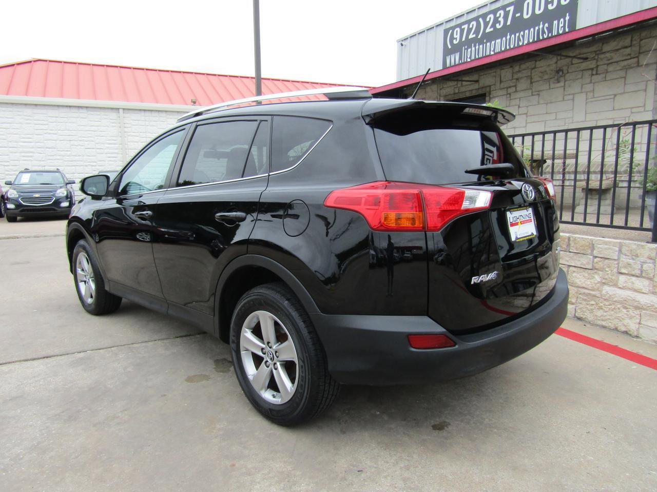 Used 2015 Toyota RAV4 XLE FWD image 3