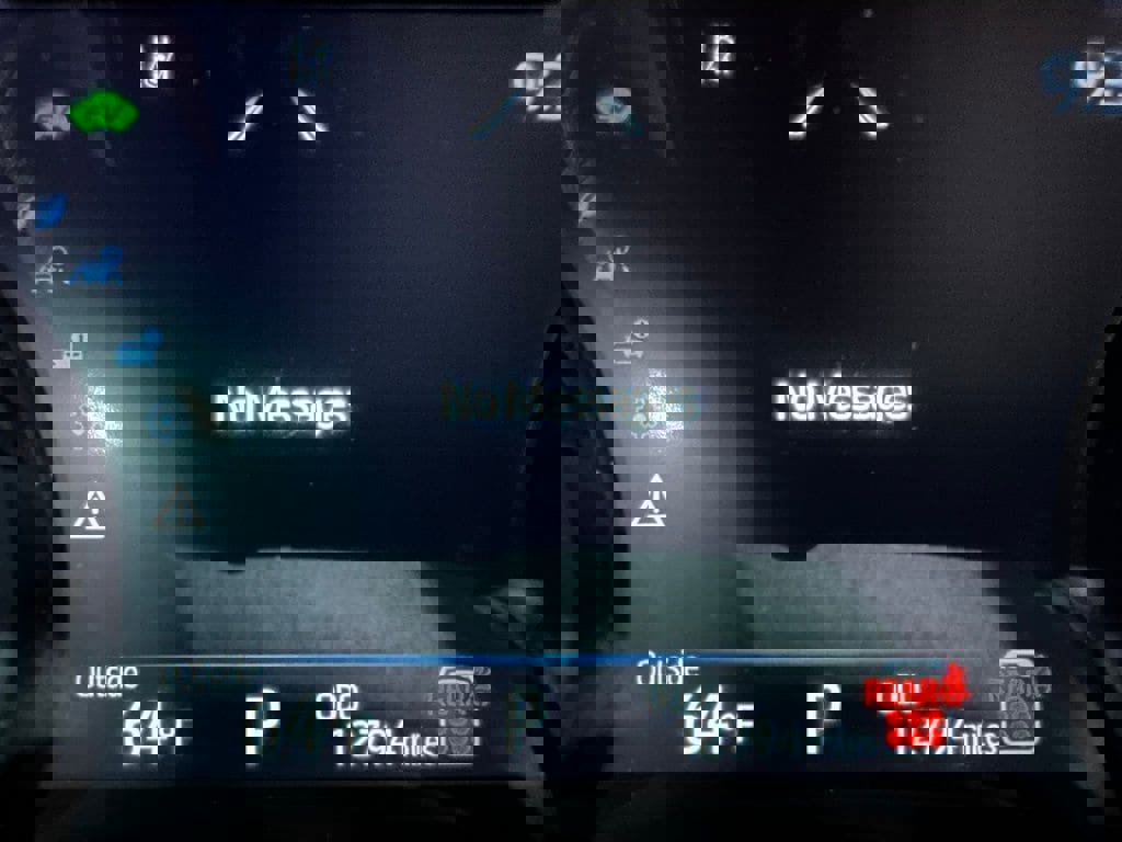 Used 2025 Toyota Sienna LE image 21