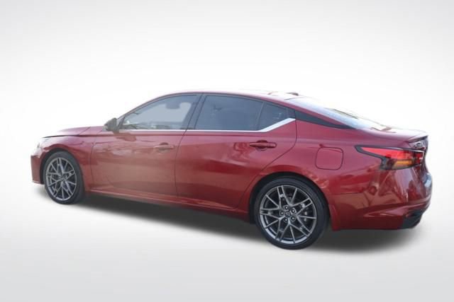 Used 2023 Nissan Altima 2.0 SR image 8
