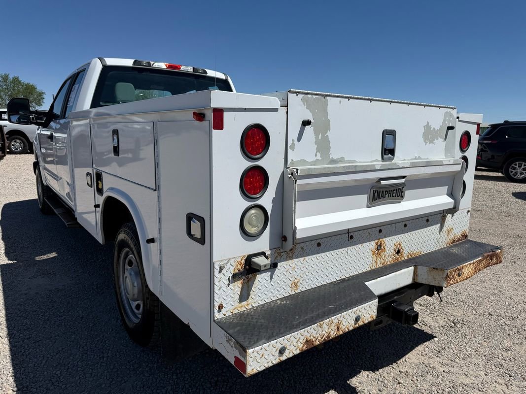 Used 2017 Ford F250 XL w/ Power Equipment Group AWD/4WD image 8