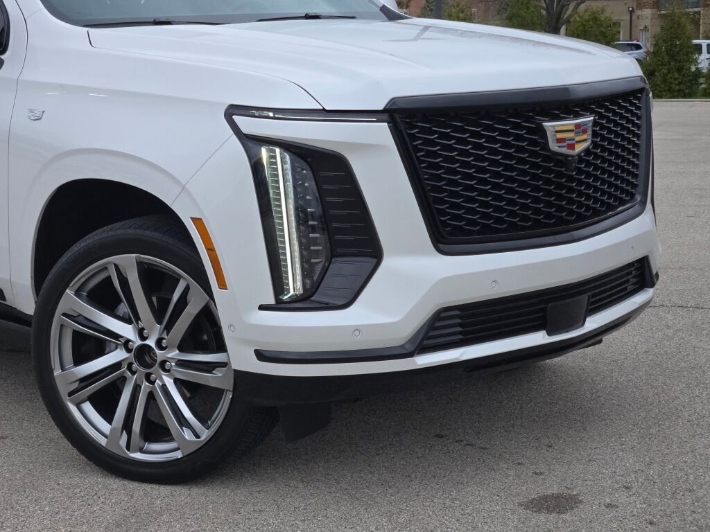 Used 2025 Cadillac Escalade Sport w/ Touring Package AWD/4WD image 2