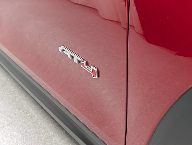 Used 2023 GMC Terrain AT4 AWD/4WD image 3