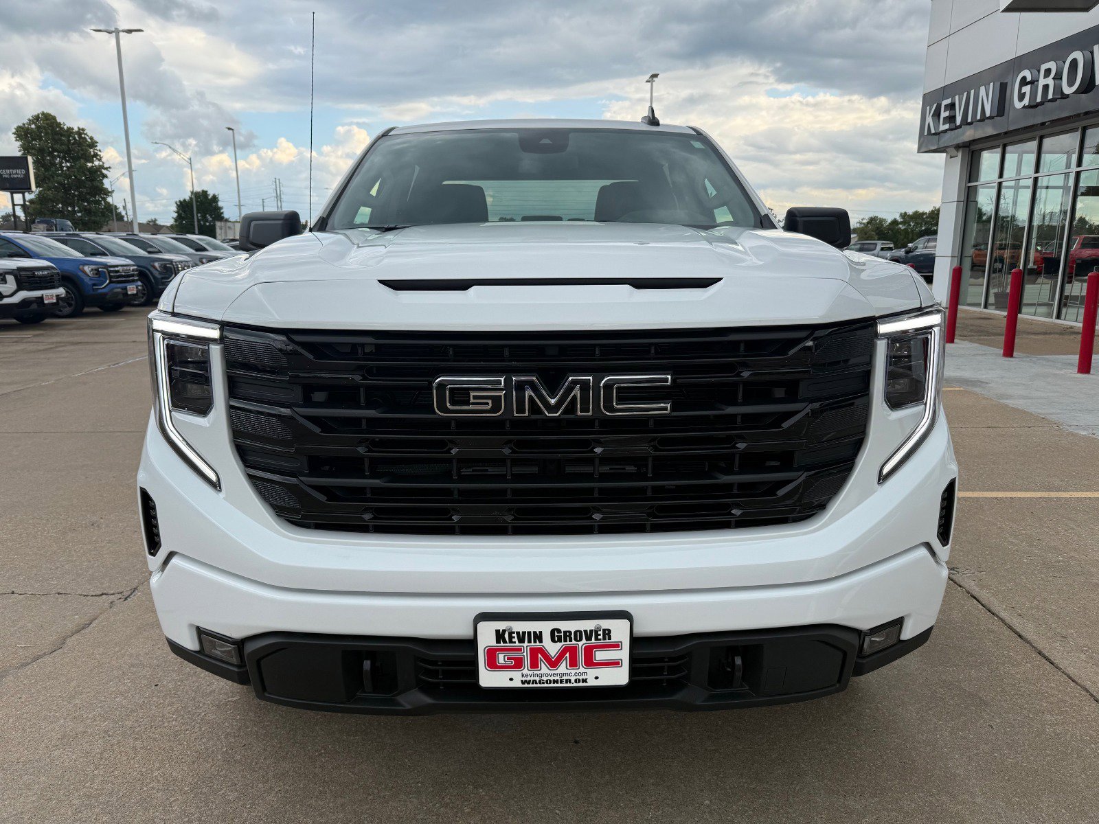 New 2026 GMC Sierra 1500 Elevation w/ LPO, Elevation Black Package image 2