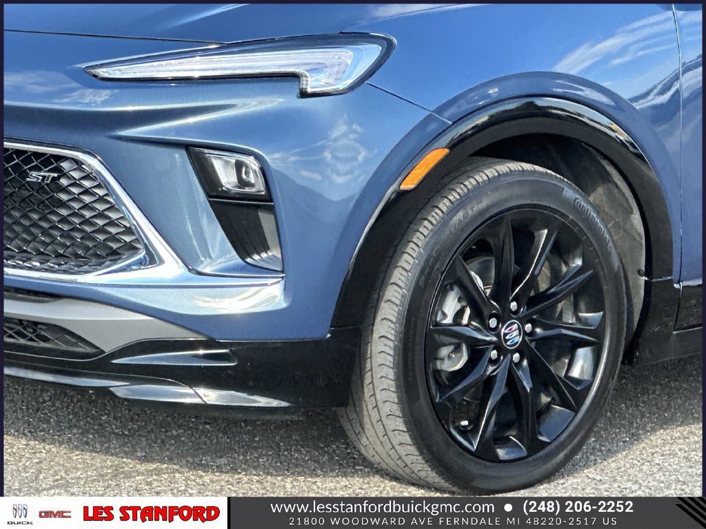 Certified 2024 Buick Encore GX Sport Touring w/ Experience Buick Package FWD image 9