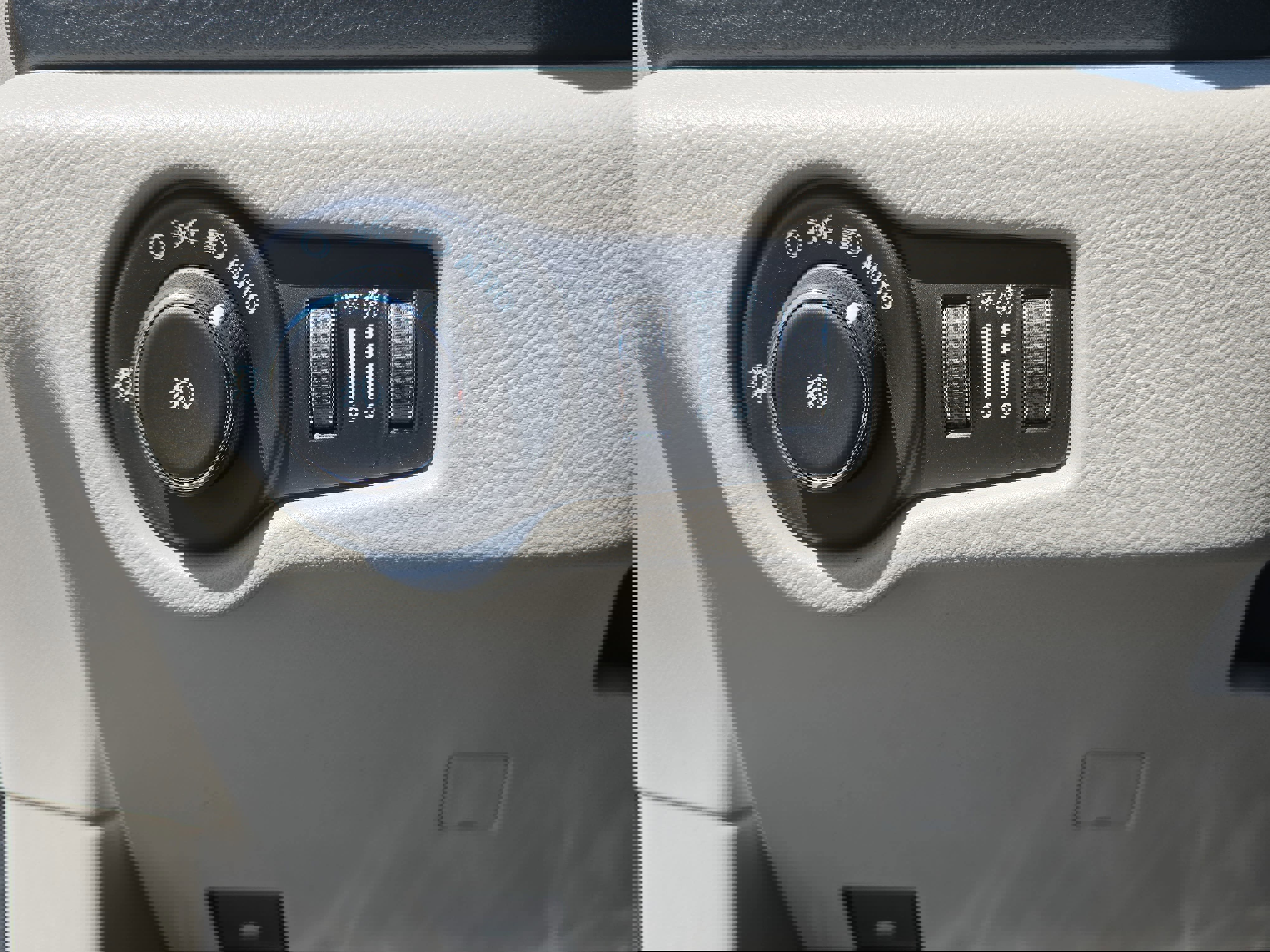 Used 2020 Chrysler Pacifica Limited image 25