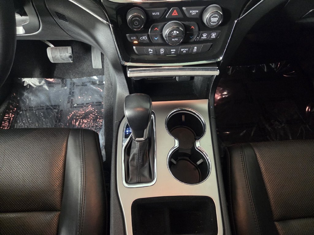 Used 2021 Jeep Grand Cherokee Limited w/ Luxury Group II RWD image 26