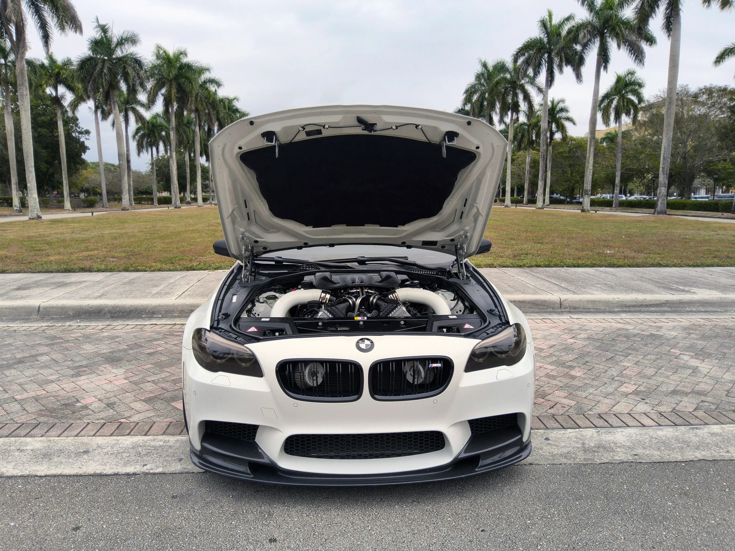 Used 2014 BMW M5 image 42