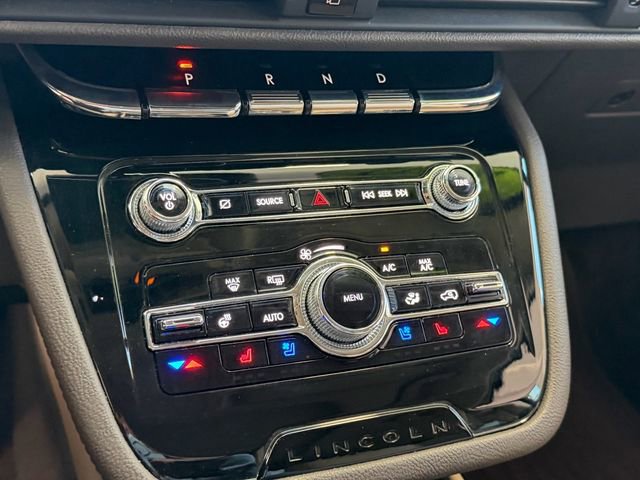 Used 2022 Lincoln Corsair FWD w/ Premium Package image 17