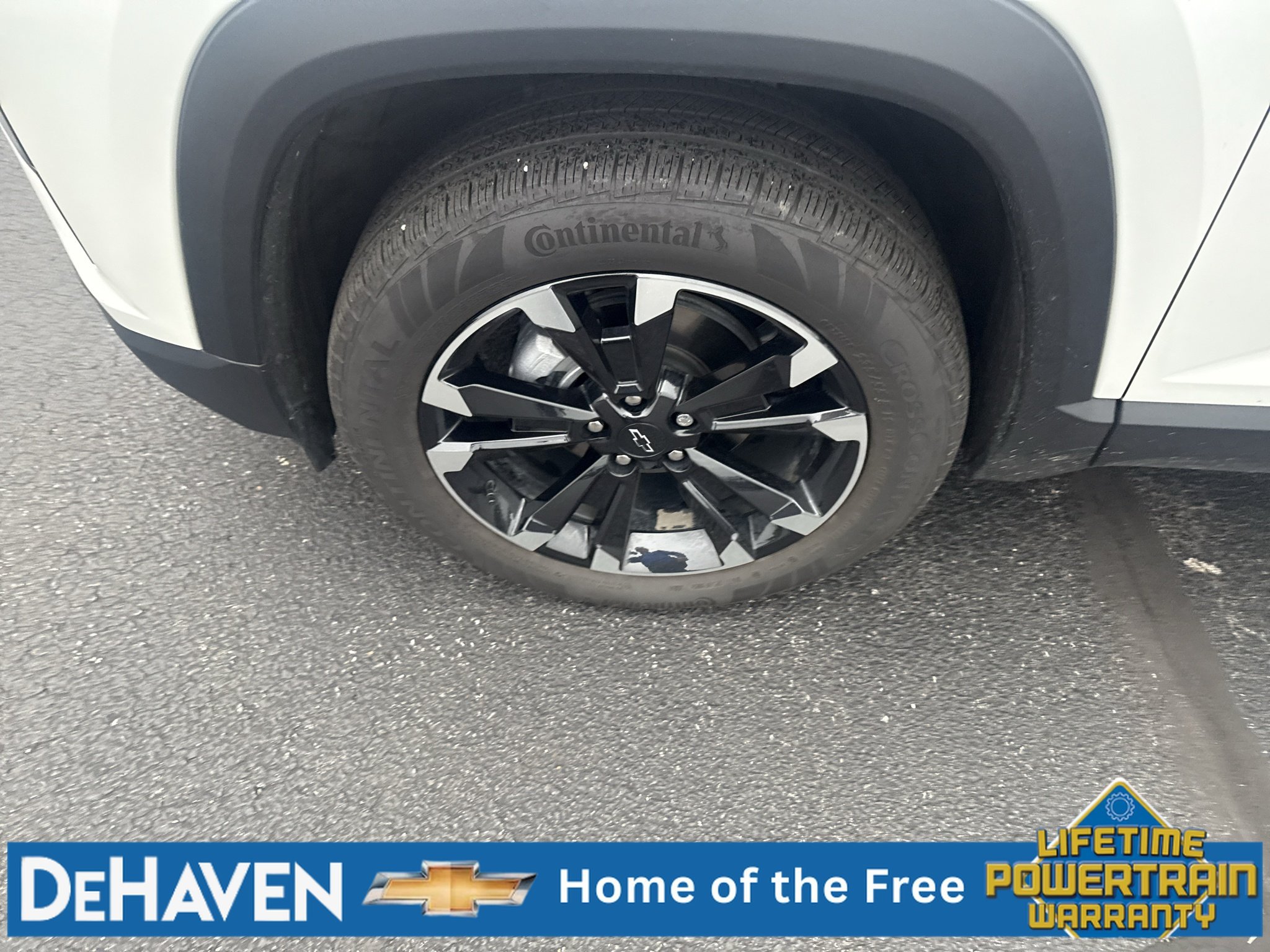 Used 2025 Chevrolet Equinox RS w/ Safety and Technology Package FWD image 10