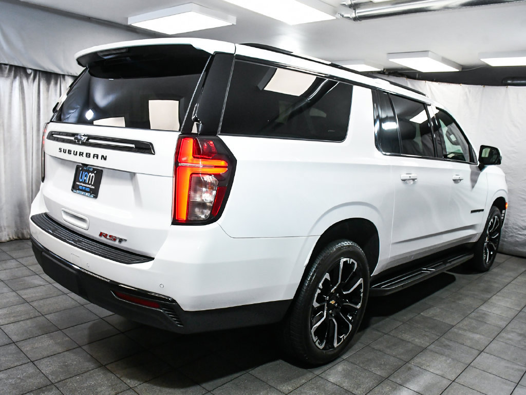 Used 2024 Chevrolet Suburban RST w/ Luxury Package AWD/4WD image 6