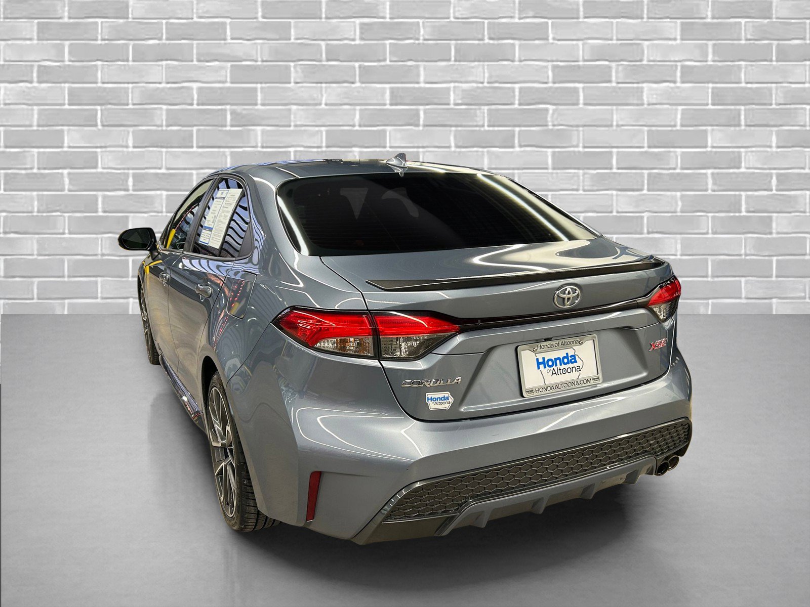 Used 2020 Toyota Corolla XSE image 7