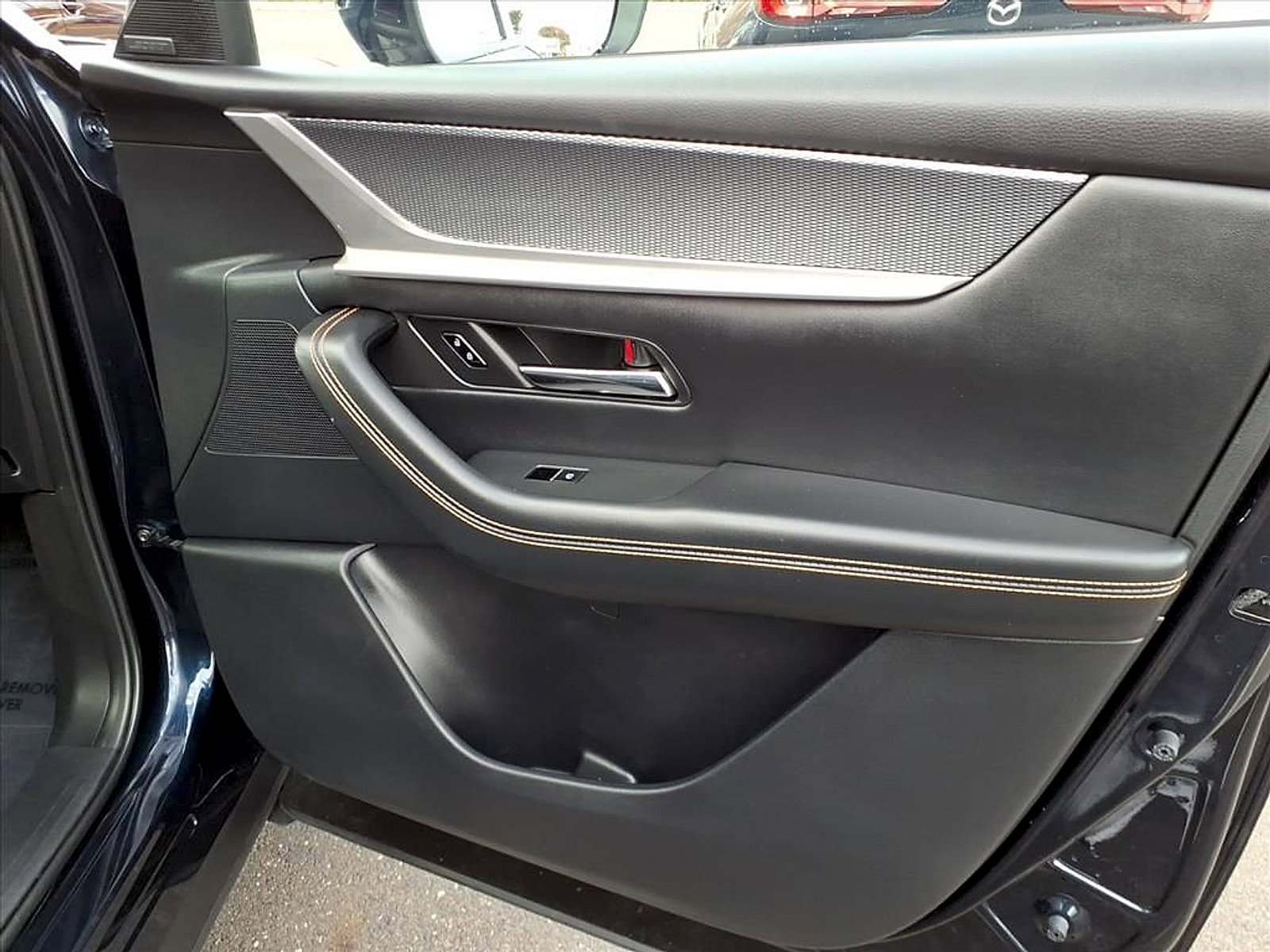 Certified 2024 MAZDA CX-90 Plug-In Hybrid w/ Premium Pkg image 20