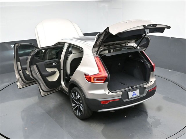 Used 2024 Volvo XC40 B5 Plus w/ Protection Package Premier image 49