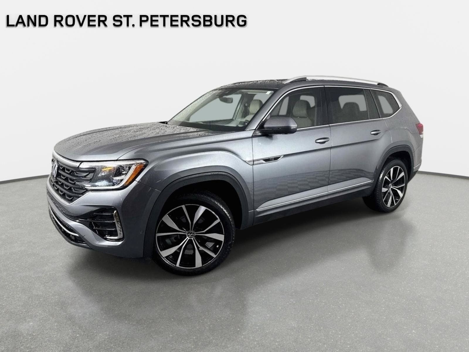 Used 2024 Volkswagen Atlas SEL Premium R-Line AWD/4WD image 1