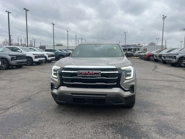 Used 2025 GMC Terrain Elevation image 8