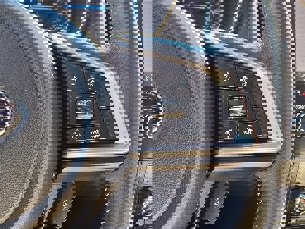 Used 2021 Subaru Ascent Limited w/ Technology Package image 17