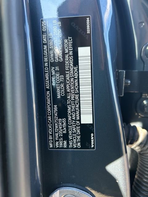 Certified 2025 Volvo V60 B5 Cross Country Plus image 28