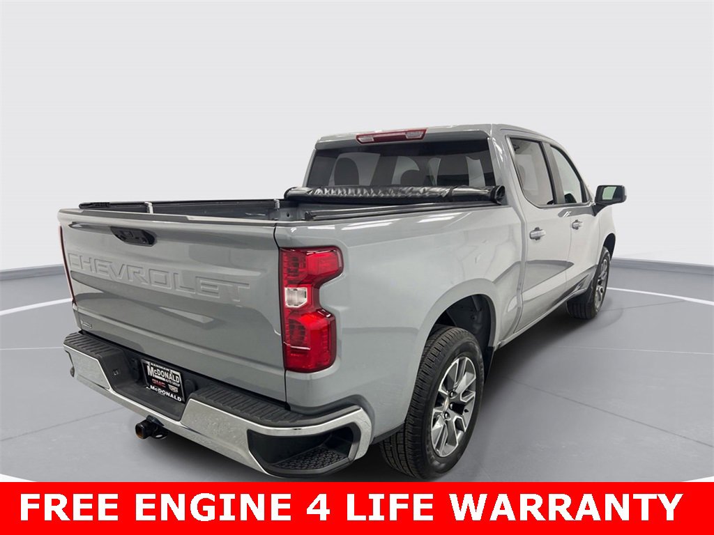 Used 2024 Chevrolet Silverado 1500 LT image 3