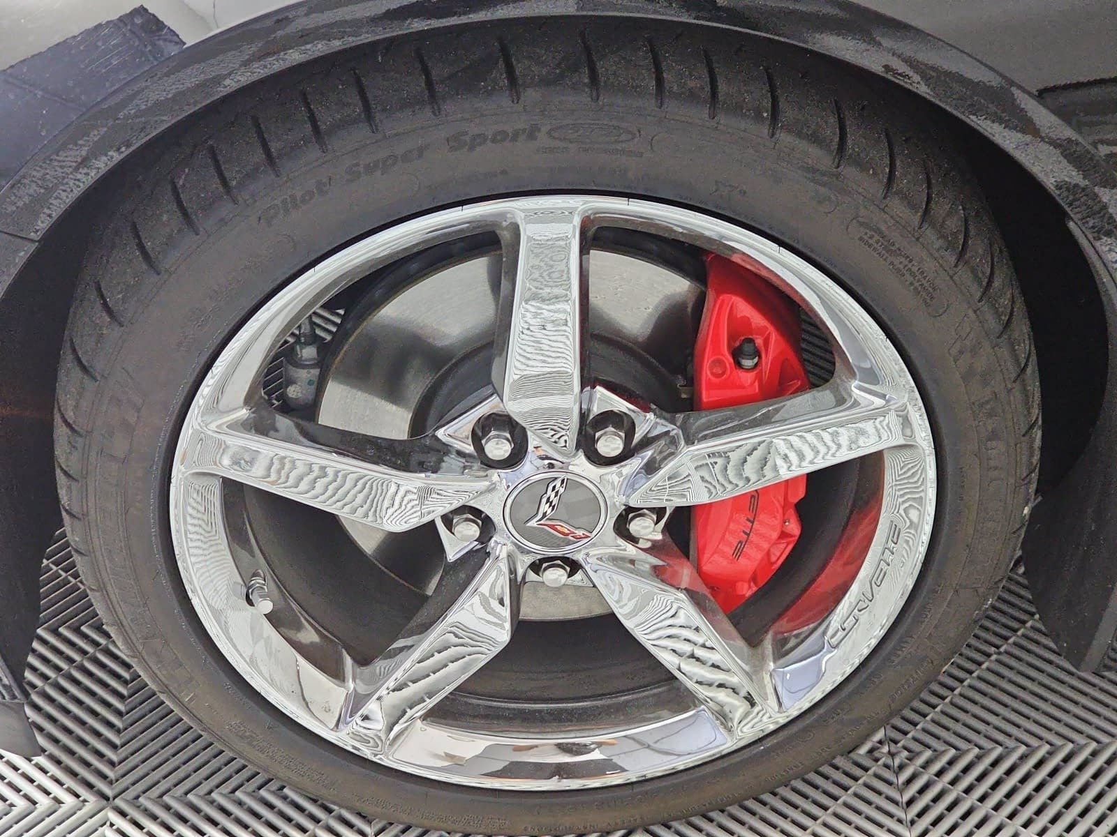 Used 2014 Chevrolet Corvette Stingray Convertible w/ 3LT Preferred Equipment Group RWD image 10
