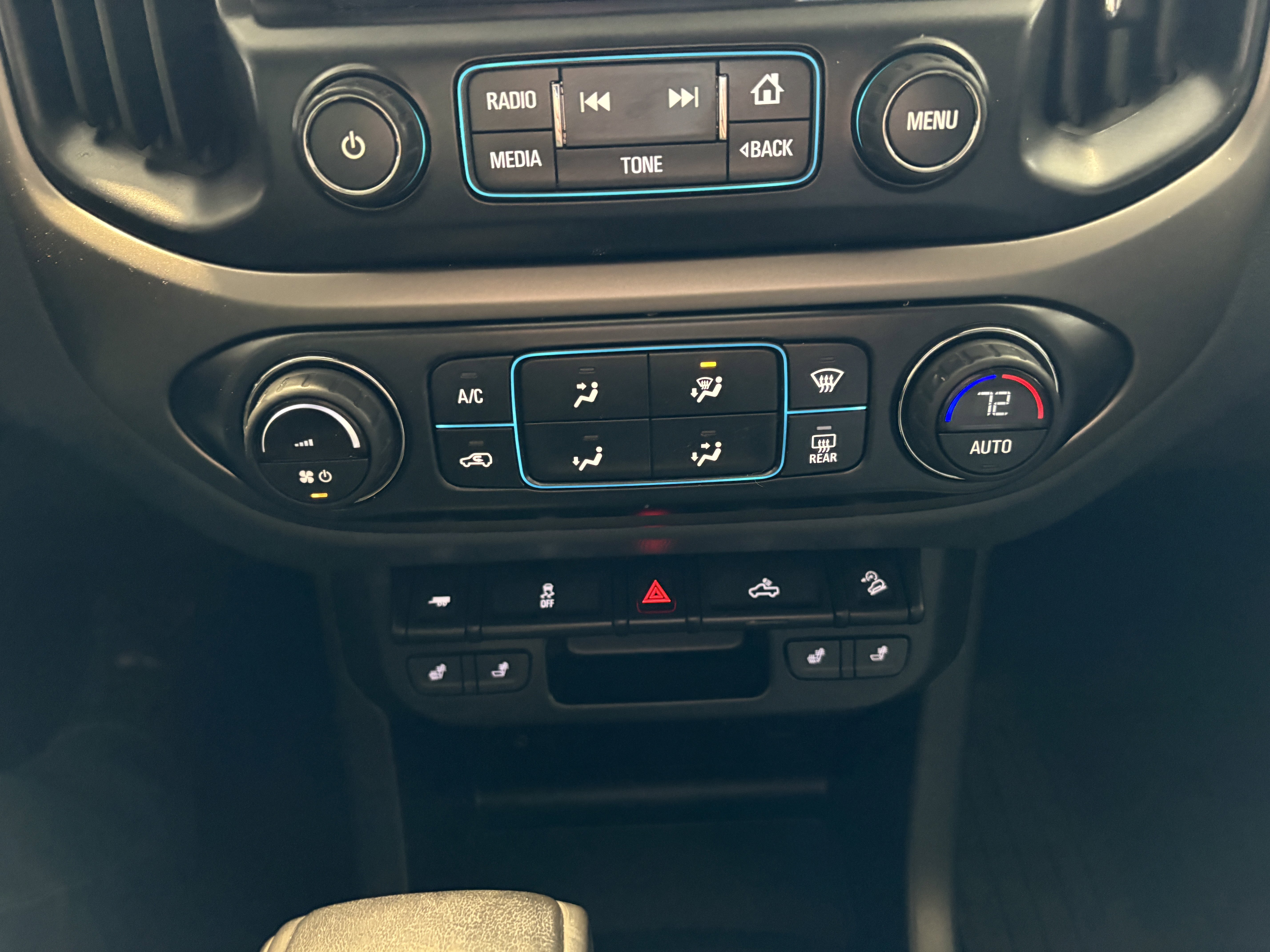 Used 2016 Chevrolet Colorado Z71 w/ Z71 Midnight Edition image 17