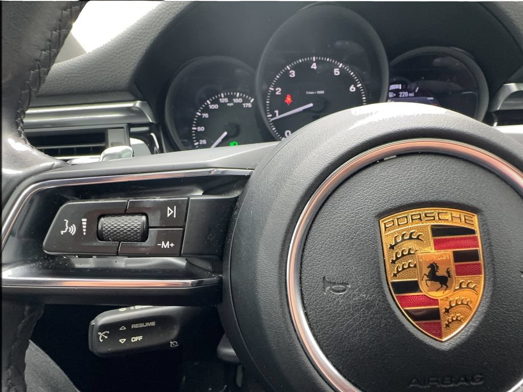 Used 2022 Porsche Macan AWD/4WD image 42