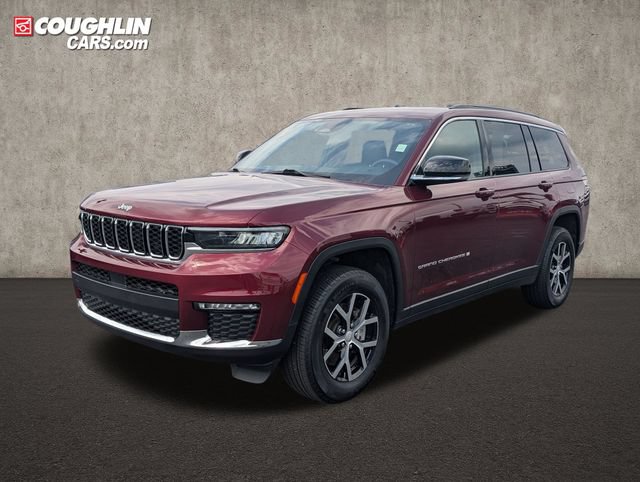 Used 2025 Jeep Grand Cherokee L Limited w/ Trailer Tow Package AWD/4WD image 3