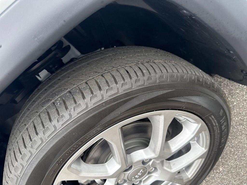 Used 2022 Jeep Compass Latitude image 28