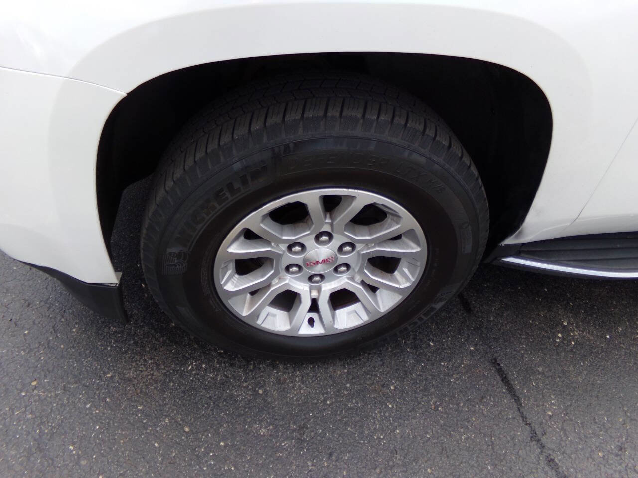 Used 2018 GMC Yukon XL SLT w/ Open Road Package image 34