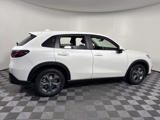 New 2026 Honda HR-V LX image 9