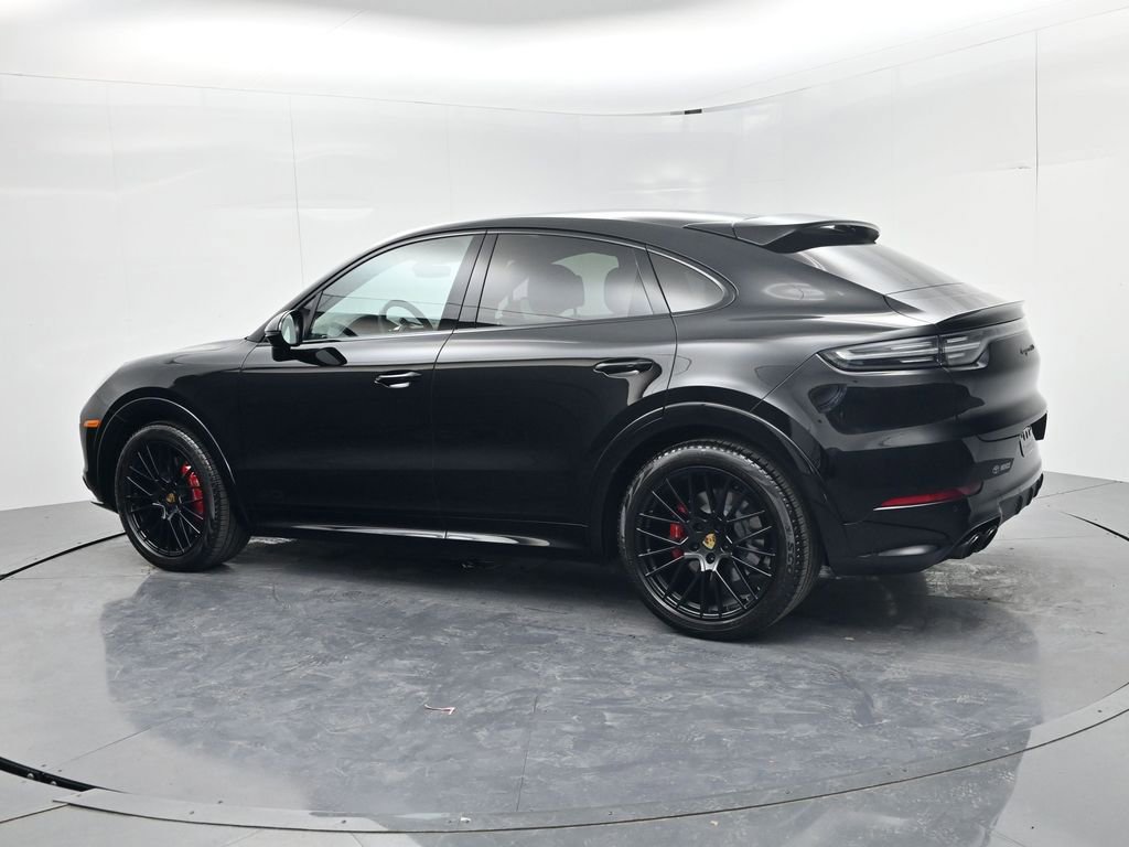 Used 2022 Porsche Cayenne GTS image 5