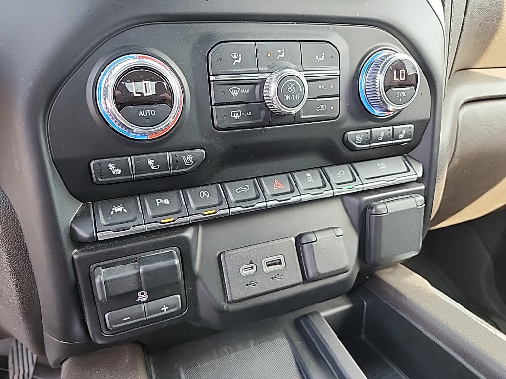 Used 2019 GMC Sierra 1500 SLT w/ SLT Premium Plus Package AWD/4WD image 22