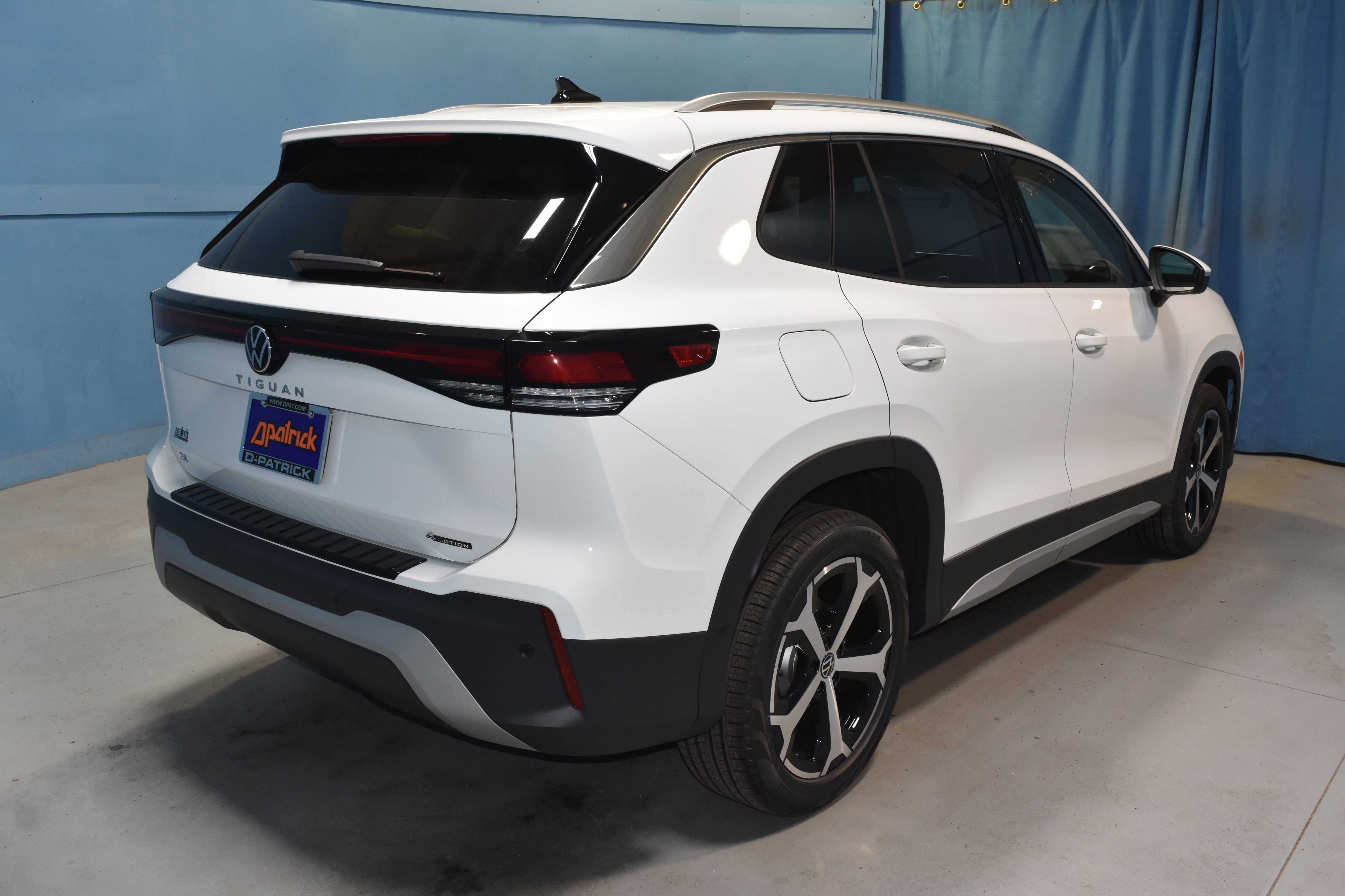 New 2026 Volkswagen Tiguan SE AWD/4WD image 21