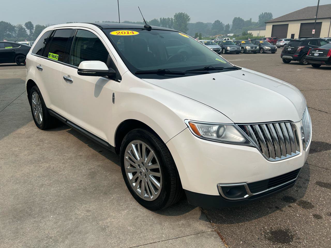 Used 2014 Lincoln MKX AWD w/ Equipment Group 101A image 3