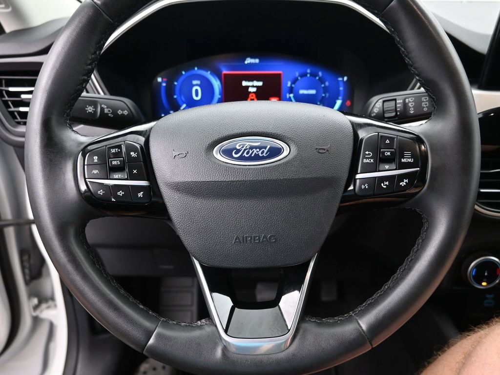 Used 2022 Ford Escape SEL w/ Technology Package image 15