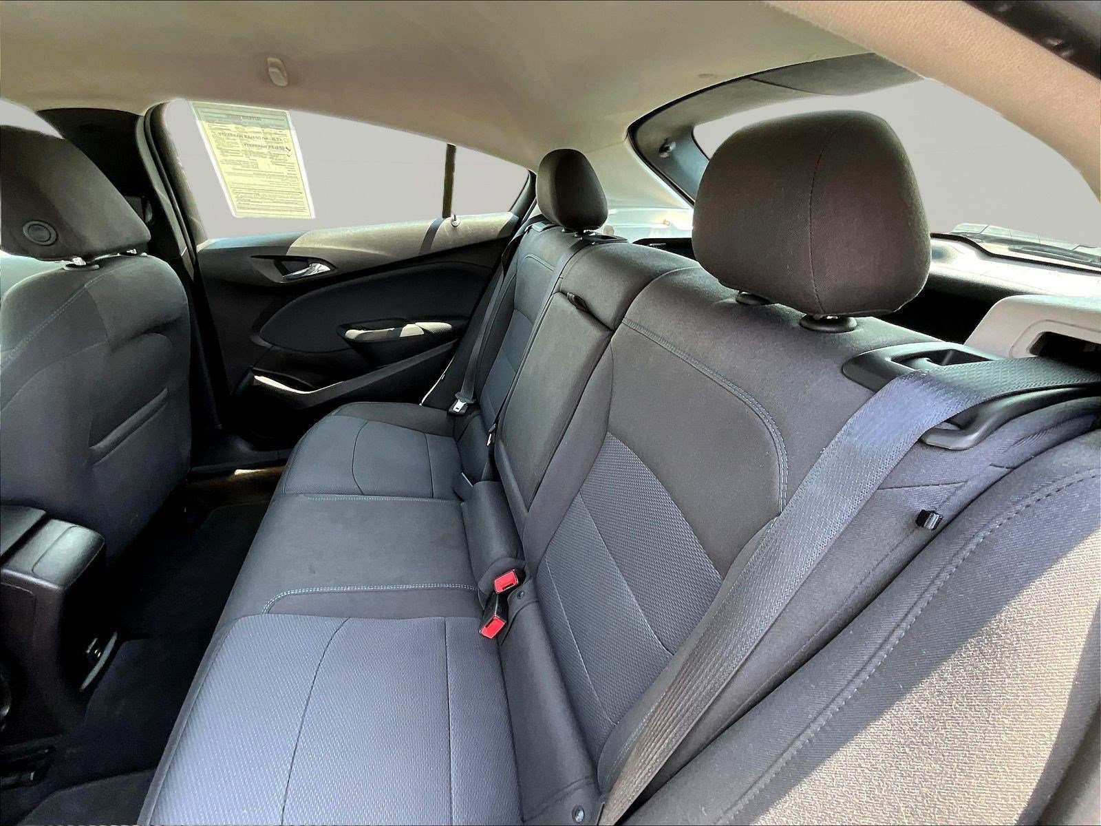 Used 2018 Chevrolet Cruze LT w/ Convenience Package FWD image 22