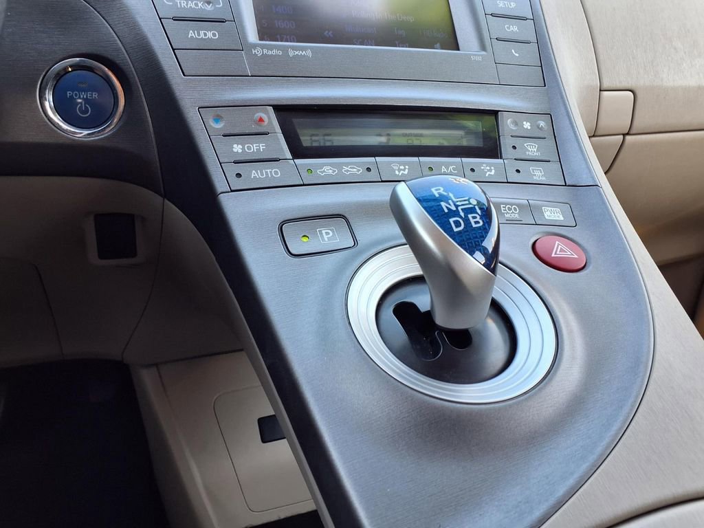 Used 2014 Toyota Prius Three image 28