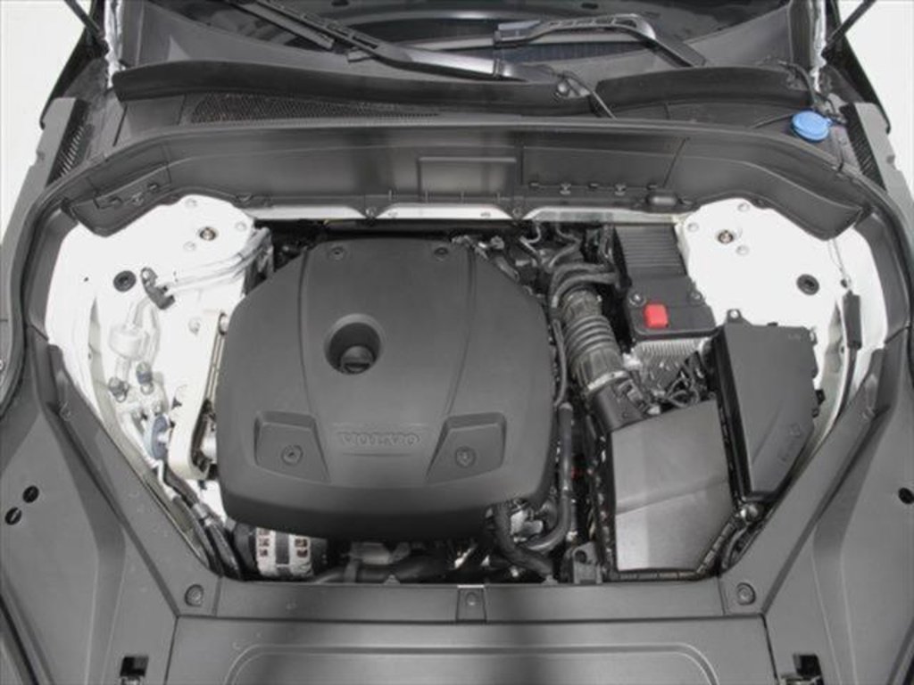 Used 2022 Volvo XC90 T6 Momentum w/ Climate Package image 22