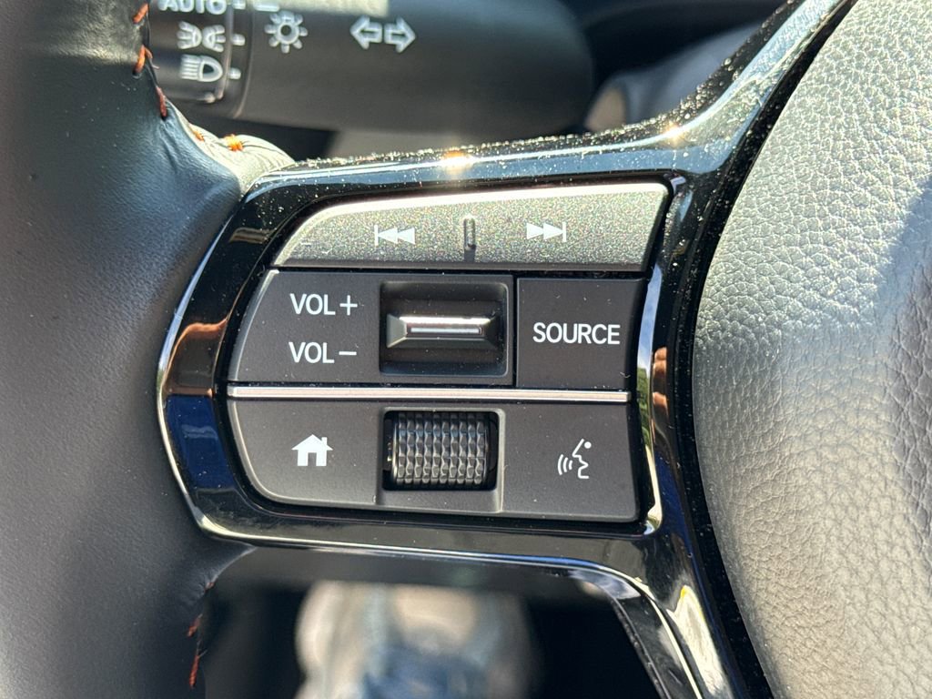 Used 2025 Honda HR-V Sport image 29