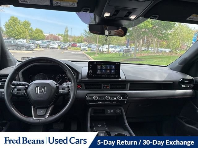 Used 2023 Honda Pilot TrailSport image 13