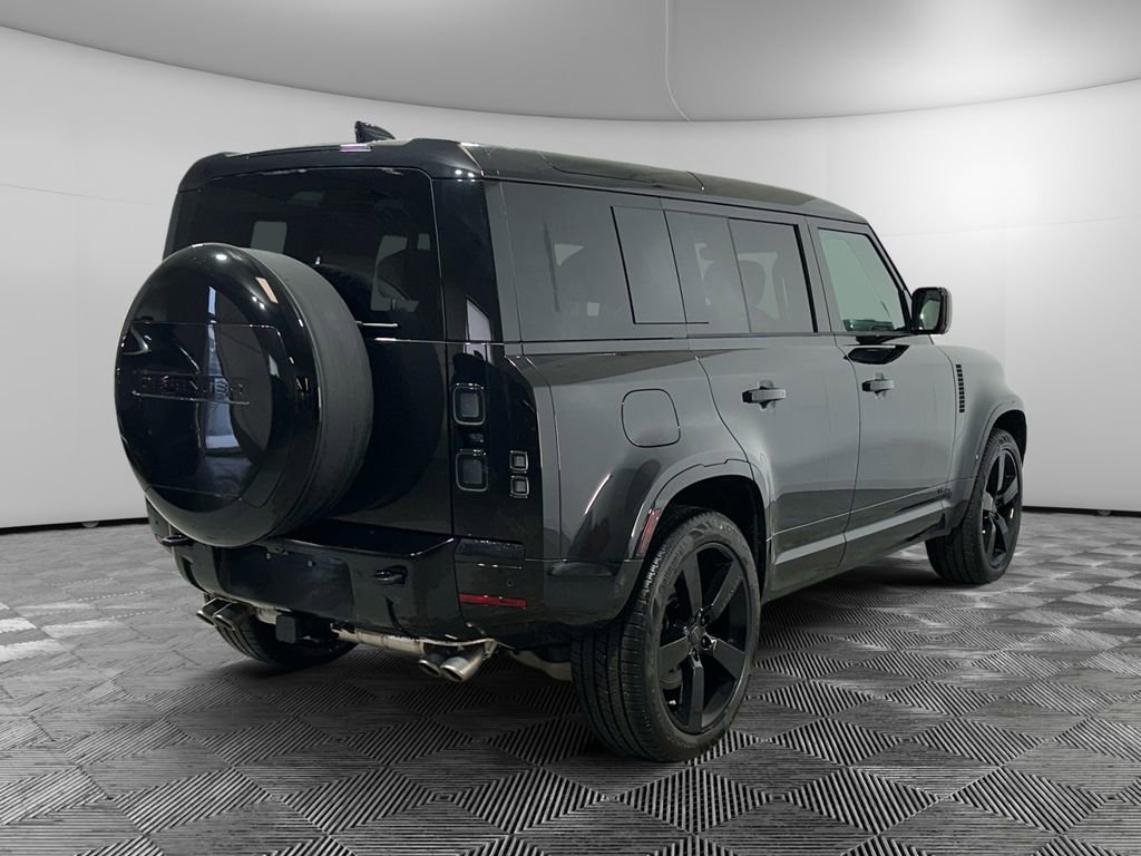 New 2026 Land Rover Defender 110 V8 image 5